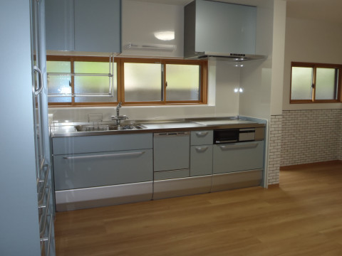 キッチンリモデルは窓もリモデルすることで断熱性能があがります。
